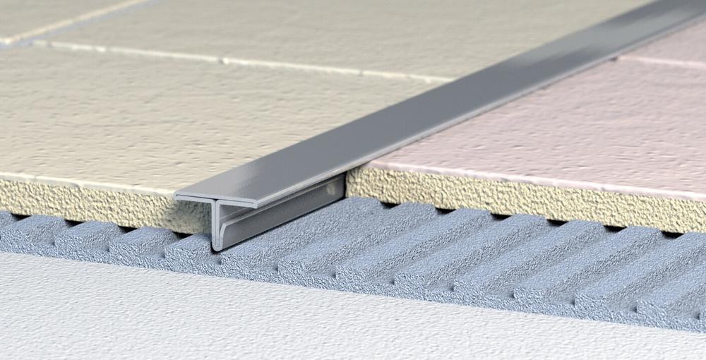 PROFIL deliaci nerezový kartáčovaný tvar T d=2,5 m, h=26 mm