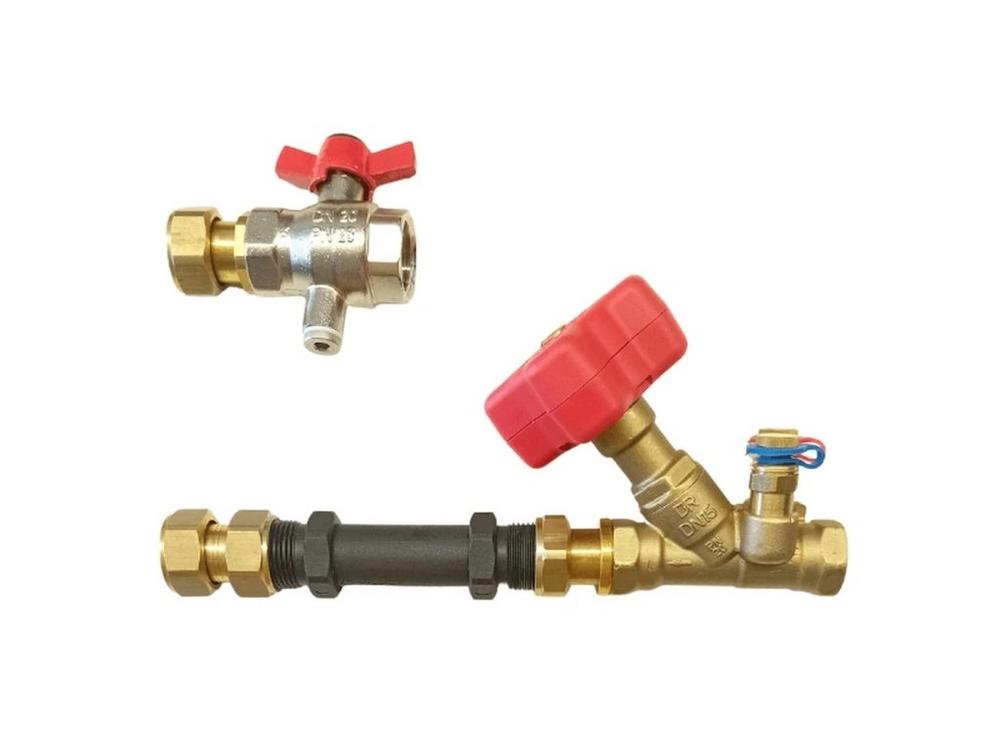 HERZ - Pripojovacia sada pre schodiskový rozdeľovač, DN20 so Stromax 4017 DN15 LF, s guľovým kohútom 1 2202 82 DN20 s otvorom M10x1 pre snímač merača tepla a medzikusom dĺ. 110 mm, vonkajší 3/4